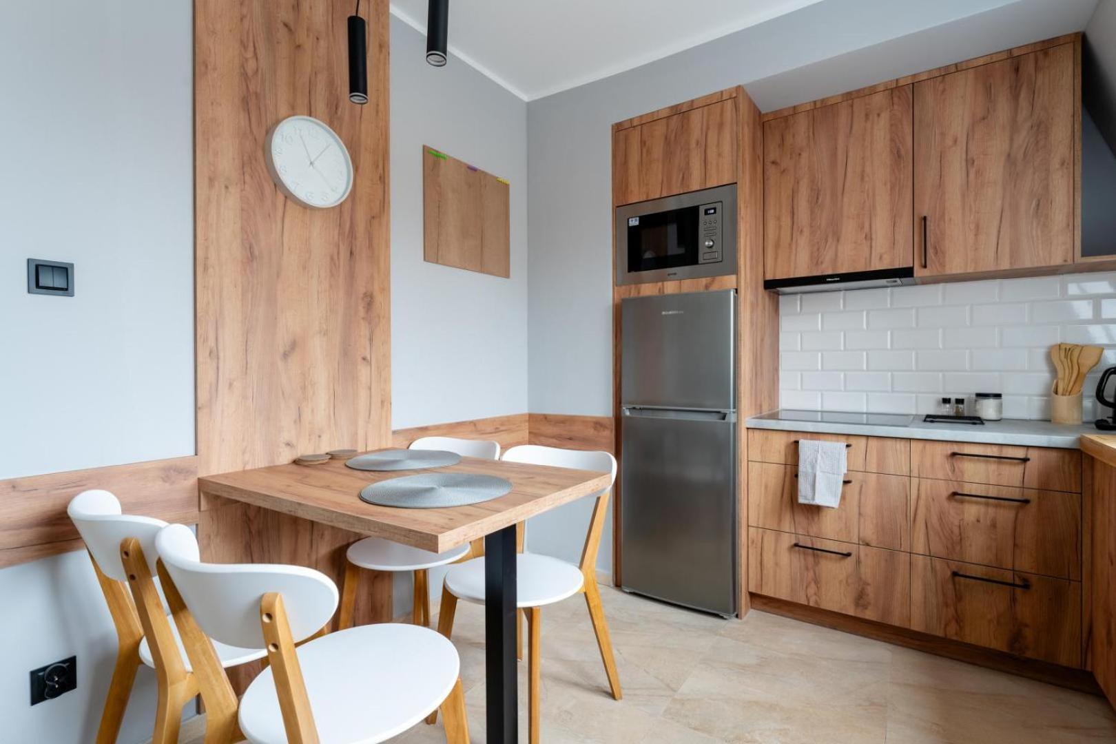 Apartament Przy Baszcie - Z Prywatnym Parkingiem W Centrum - By Spaceapart يلينيا غورا المظهر الخارجي الصورة